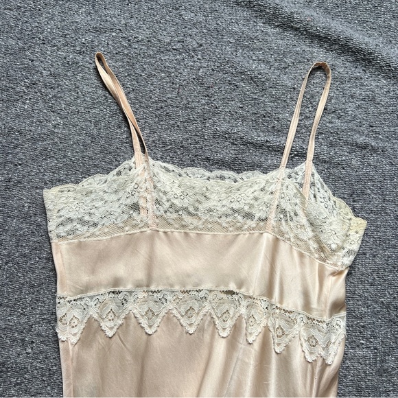 Vintage Silk Lace Slip Dress Nightgown Made in Spain Ivory Peach 42 Small Medium - Picture 5 of 16